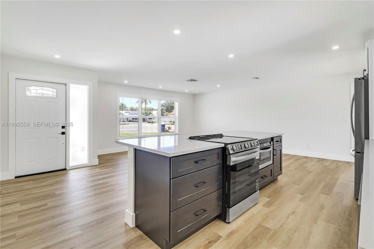 404 Highwood Circle , Jupiter, FL 33458 Photo