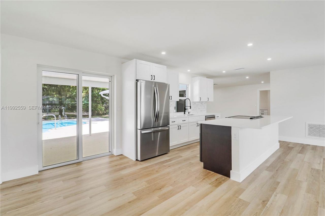 404 Highwood Circle , Jupiter, FL 33458 Photo