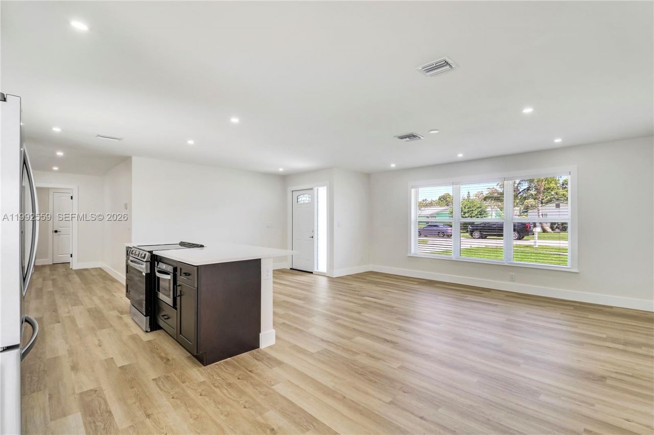 404 Highwood Circle , Jupiter, FL 33458 Photo