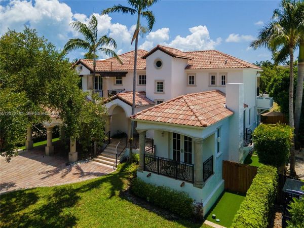 350 Redwood Ln , Key Biscayne, FL 33149