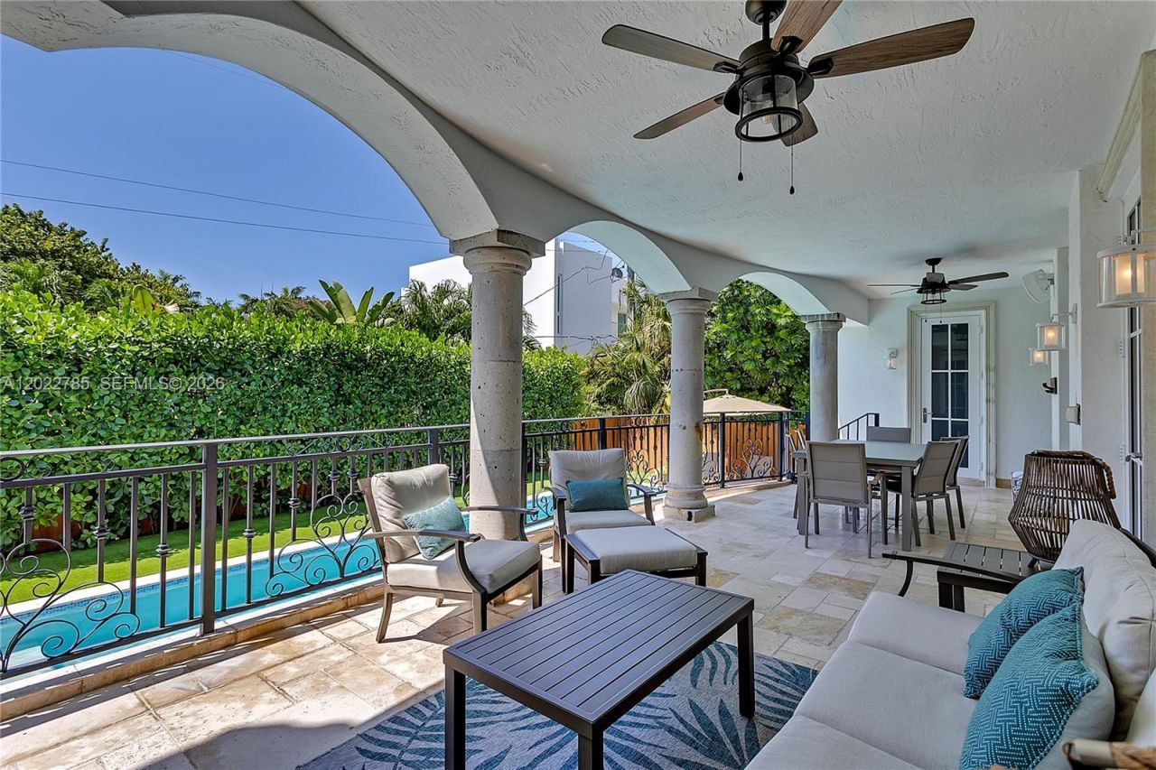 350 Redwood Ln, Key Biscayne, FL 33149 Photo