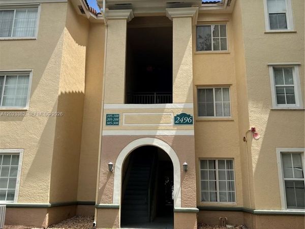 2496 Centergate Dr , Unit 205, Miramar, FL 33025