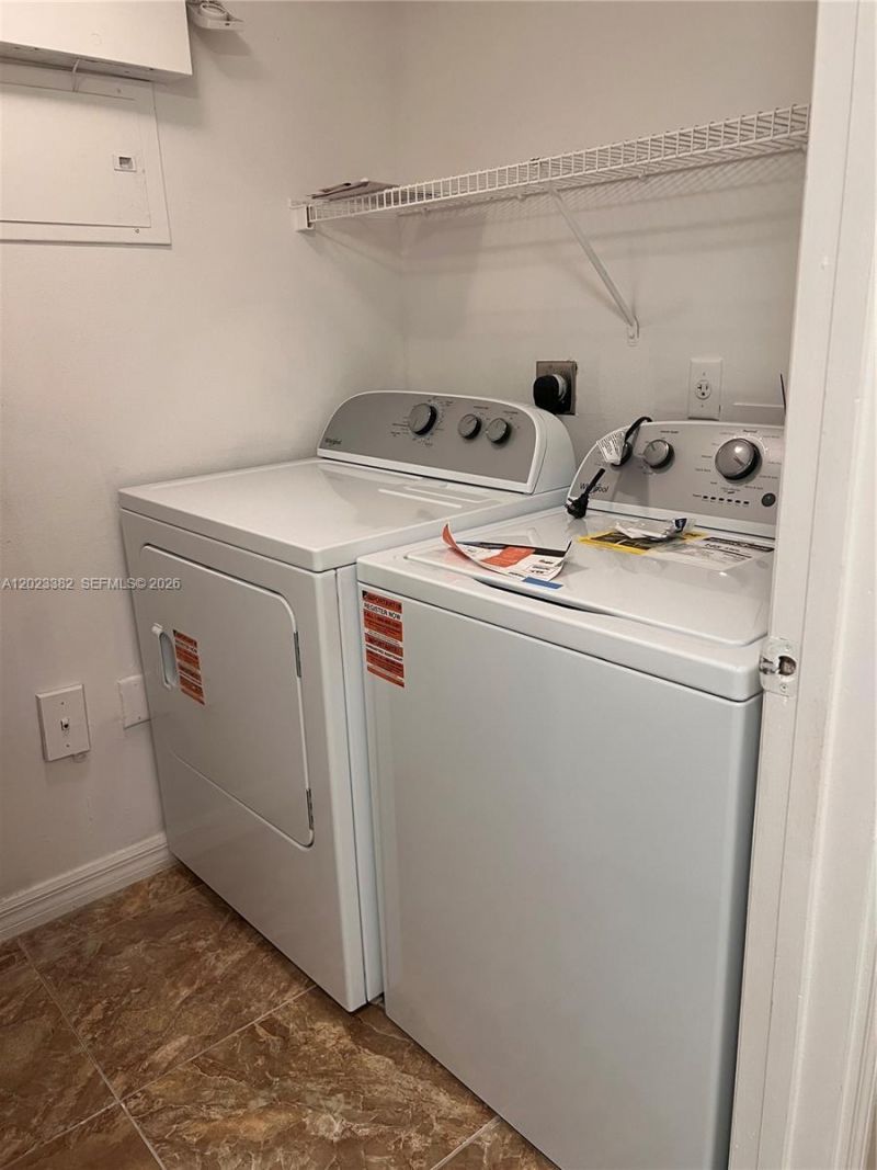 2496 Centergate Dr , Unit 205, Miramar, FL 33025 Photo