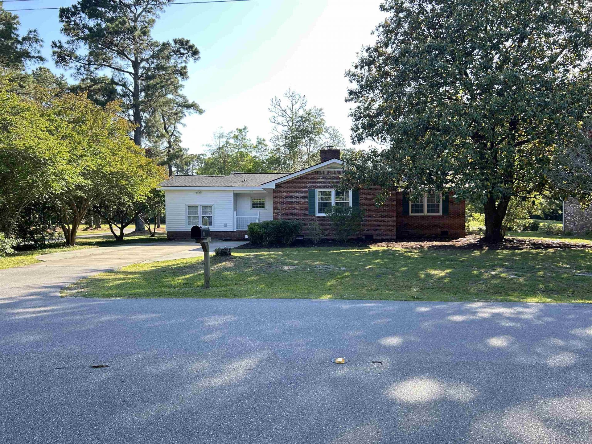 106 University Dr. Photo 1