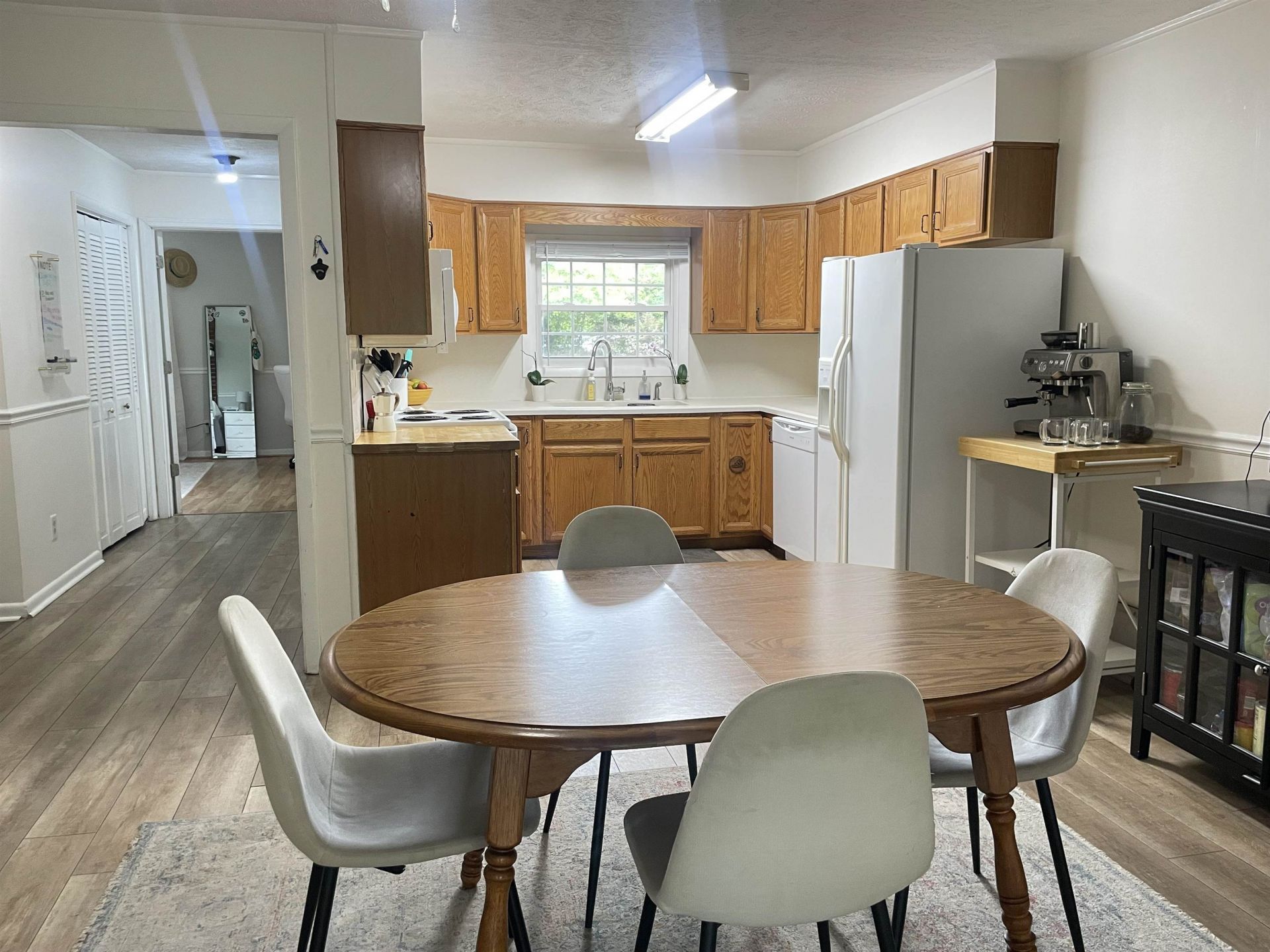 106 University Dr. Photo 12