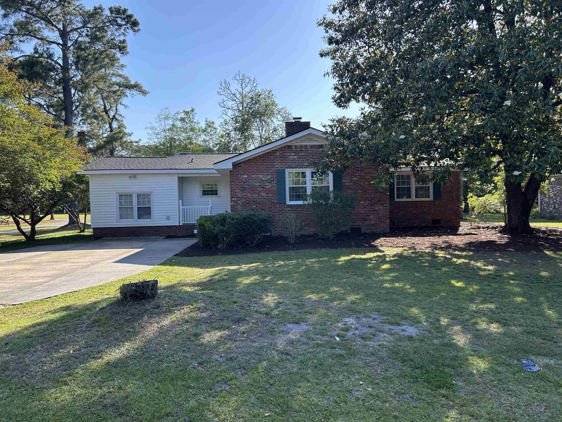 106 University Dr. Photo 2