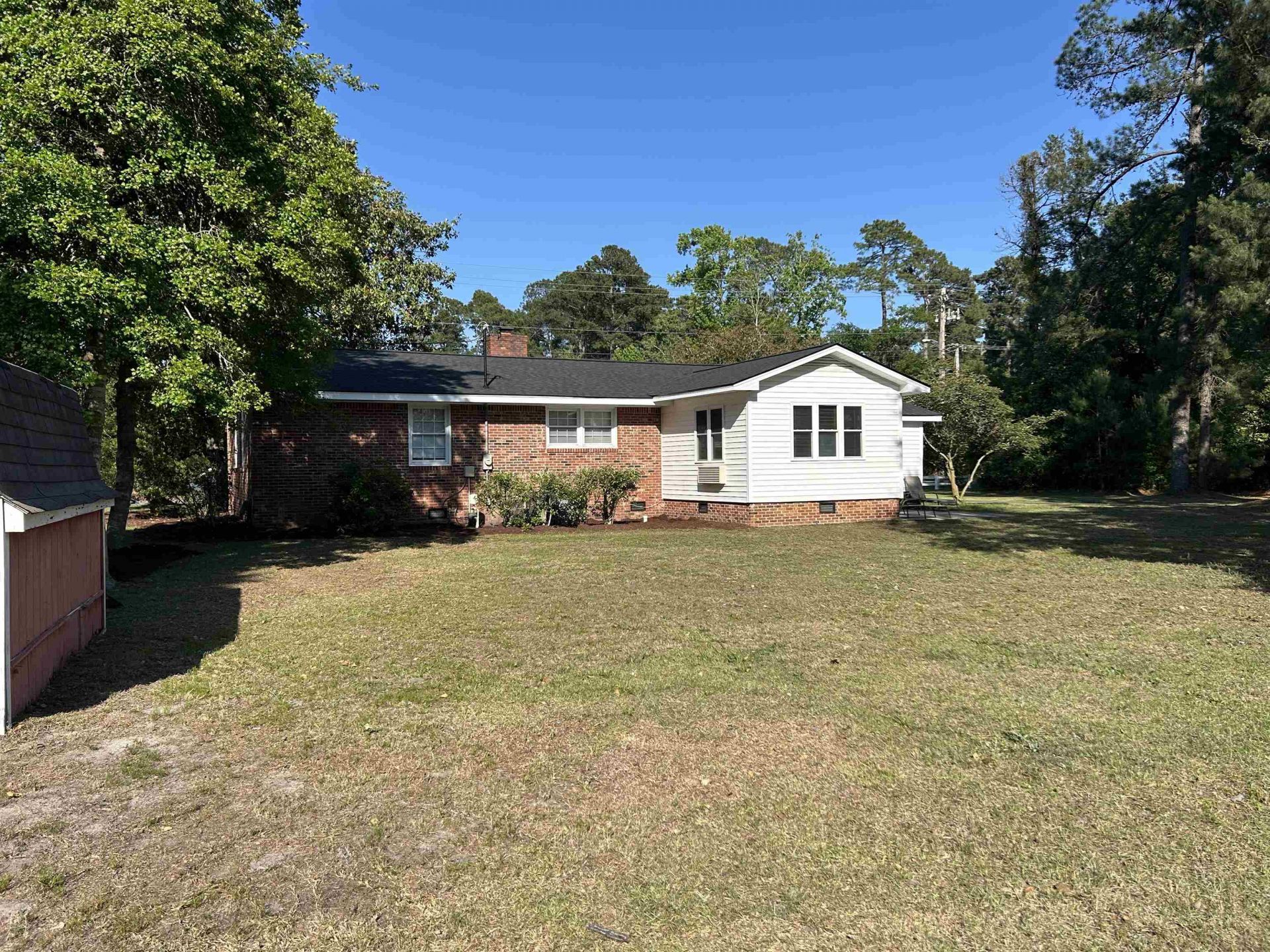 106 University Dr. Photo 4