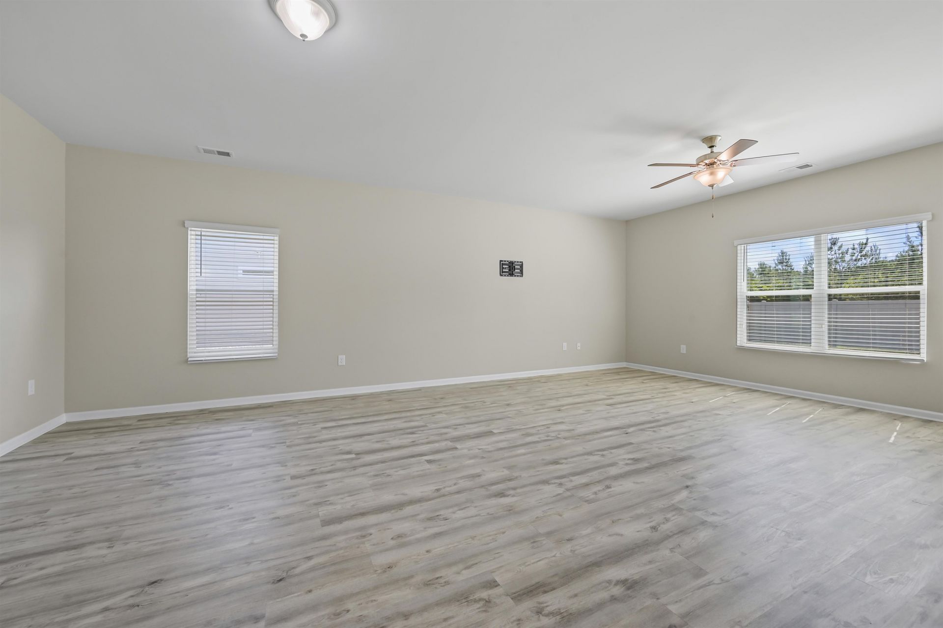 348 Angler Ct. Photo 18