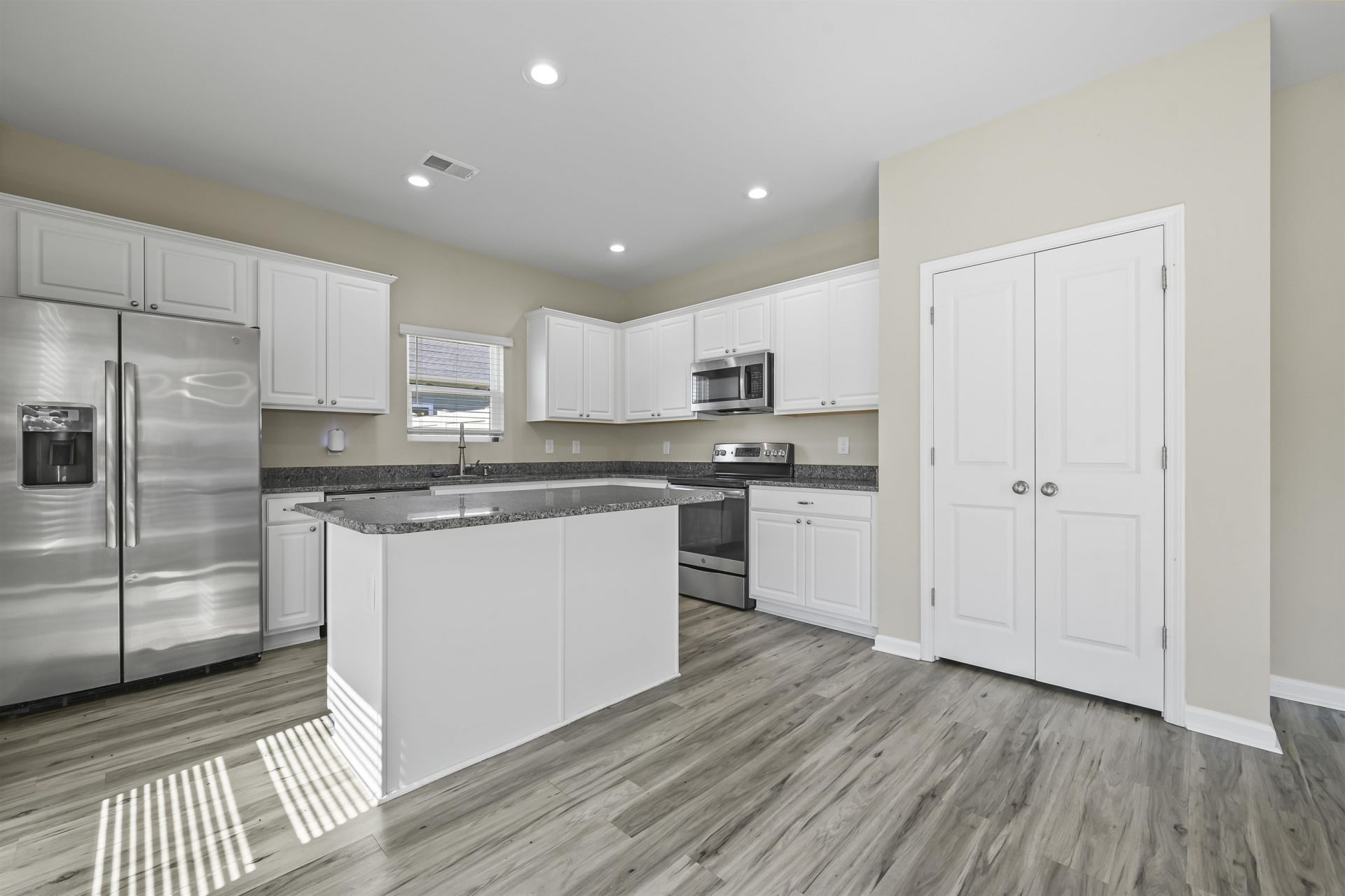 348 Angler Ct. Photo 22