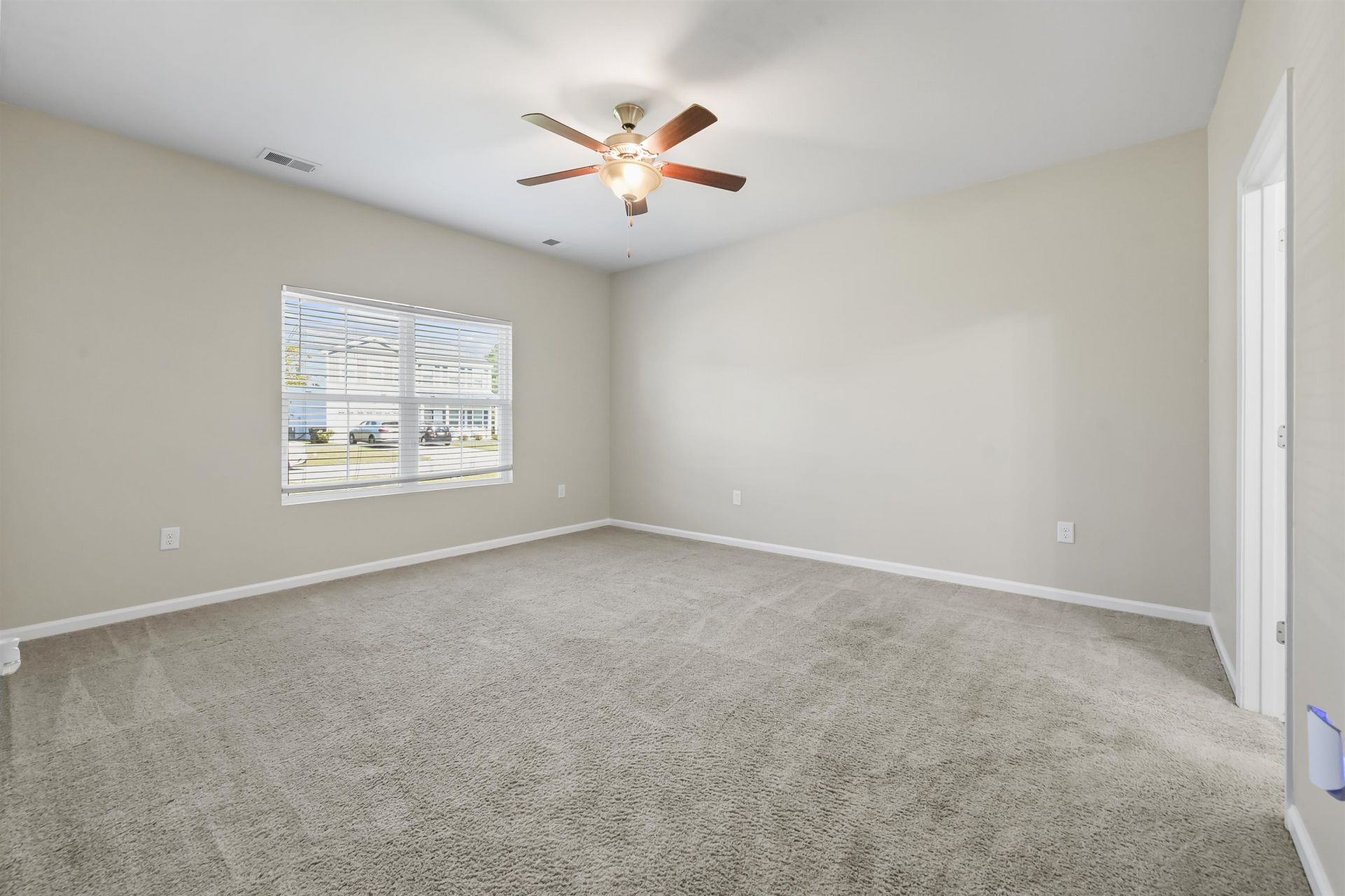 348 Angler Ct. Photo 7