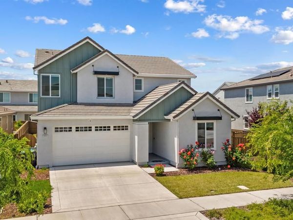 3482 Dobbins Ct, Lathrop, CA 95330
