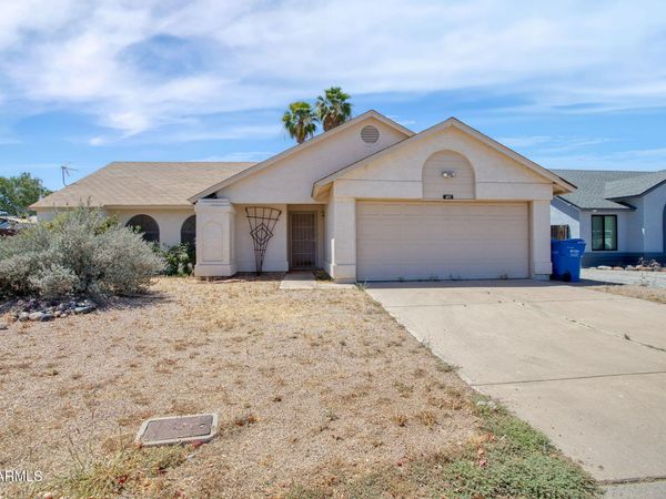 401 W ROSEMONTE Drive, Phoenix, AZ 85027