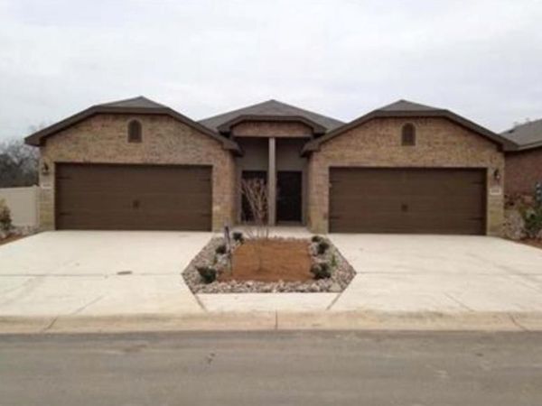 601 Jack Rabbit LN, Unit B, Buda, TX 78610