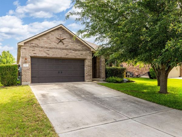 1016 Hondo LN, Hutto, TX 78634