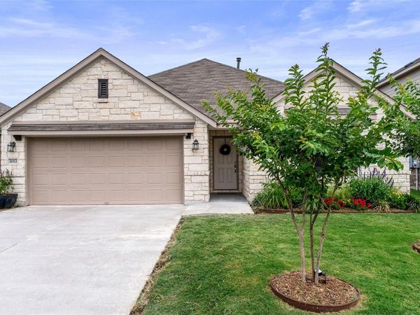 1012 S San Marcos ST, Manor, TX 78653