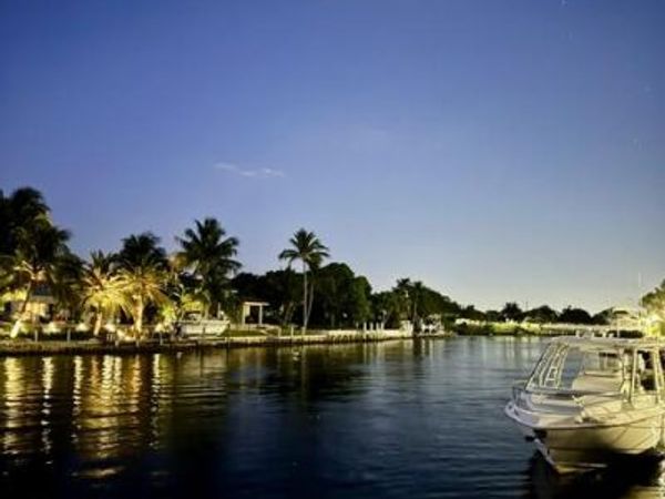 21 Royal Palm Way, Unit 2020, Boca Raton, FL 33432