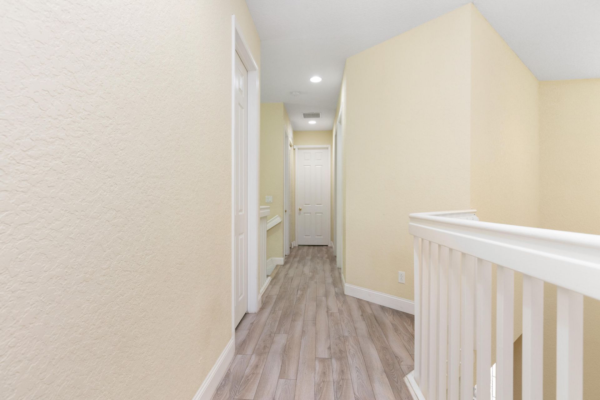 1086 NW Leonardo Circle, Port Saint Lucie, FL 34986 Photo