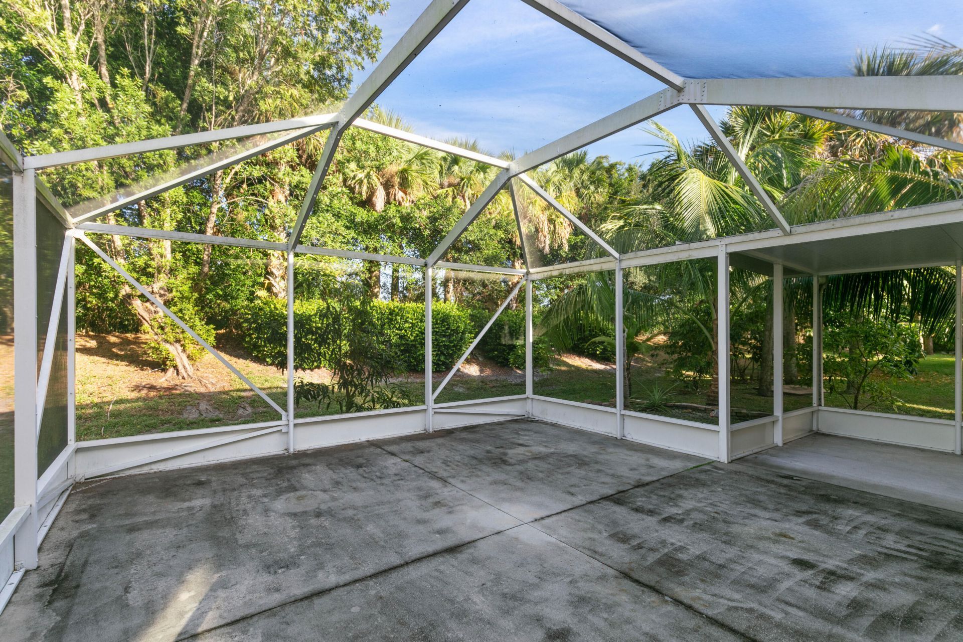 1086 NW Leonardo Circle, Port Saint Lucie, FL 34986 Photo