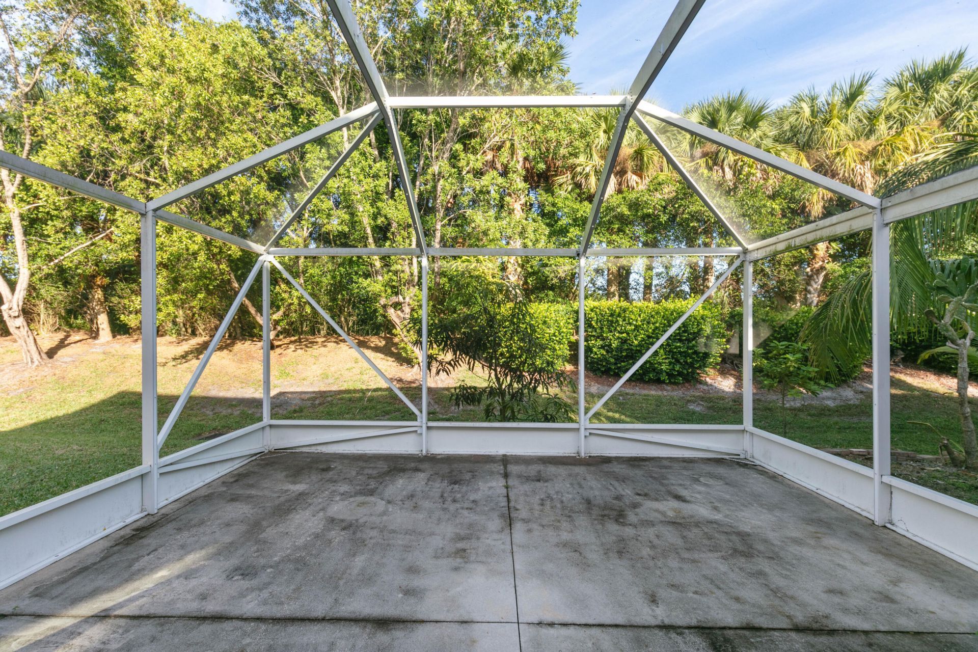 1086 NW Leonardo Circle, Port Saint Lucie, FL 34986 Photo