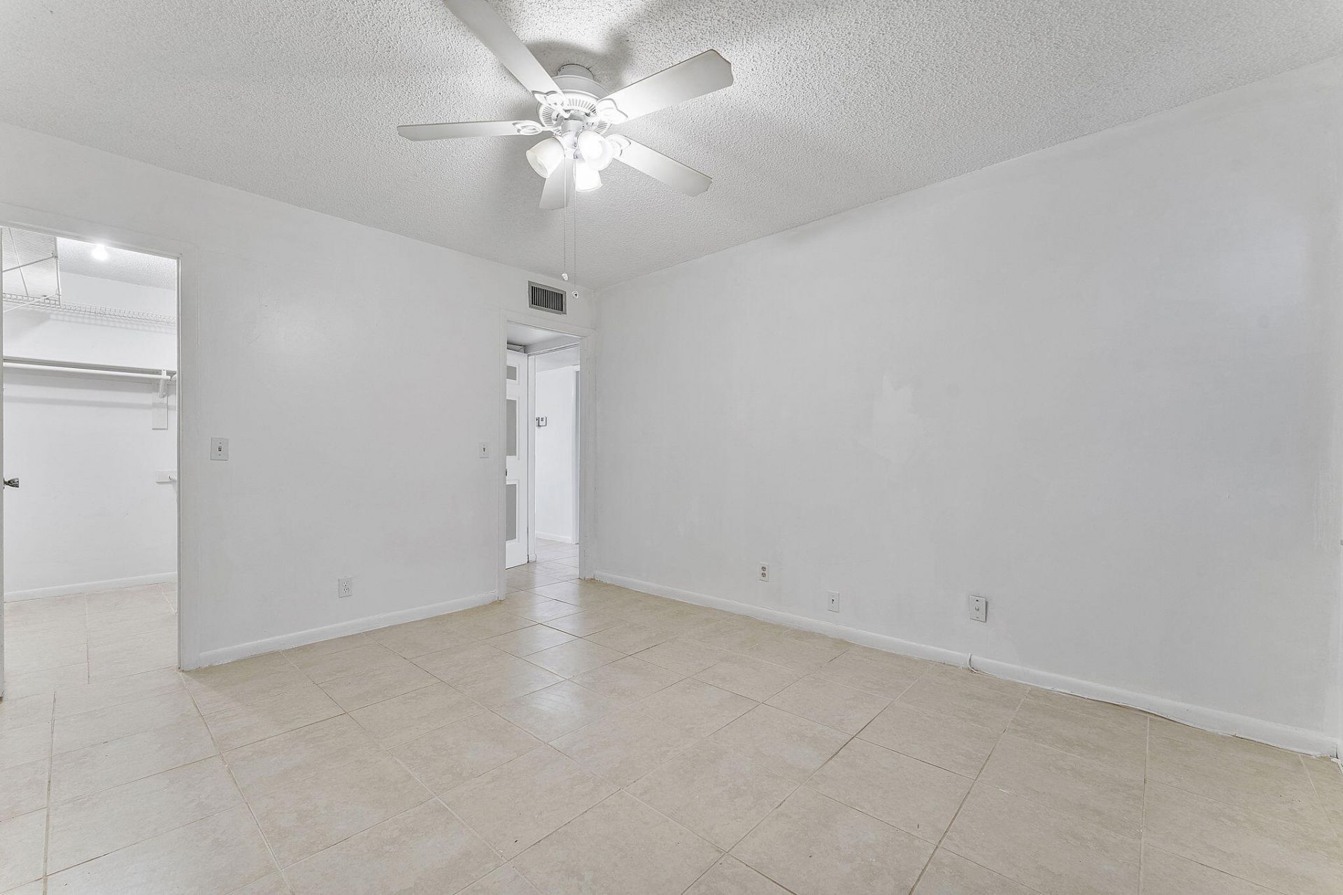 877 Flanders S, Delray Beach, FL 33484 Photo