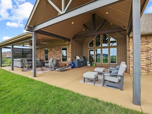 1605 Covered Bridge Court, Gunter, TX 75058