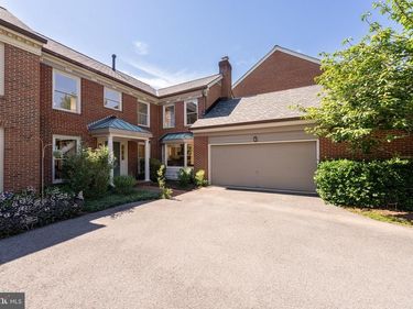7216 EVANS MILL ROAD , MCLEAN, VA 22101