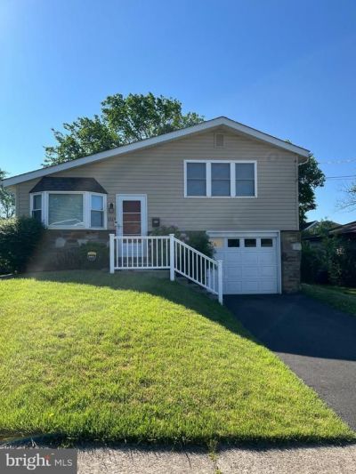 1513 LINDBERGH AVENUE , ABINGTON, PA 19001