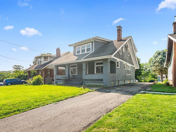 6920 Montgomery Road, Silverton, OH 45236