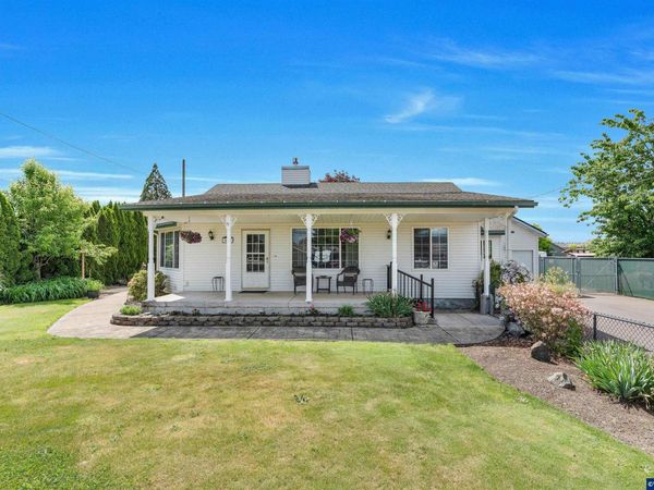 535 N 11th St, Aumsville, OR 97325