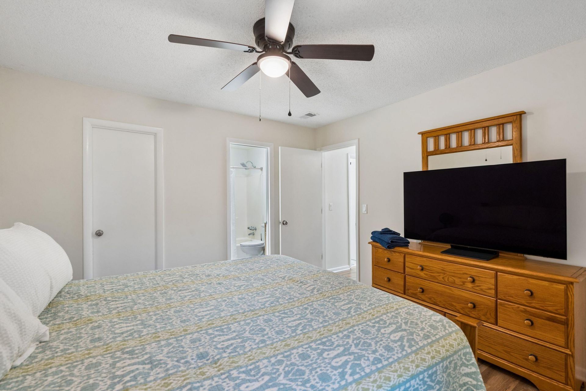 1036 Oakcrest Drive Photo 24