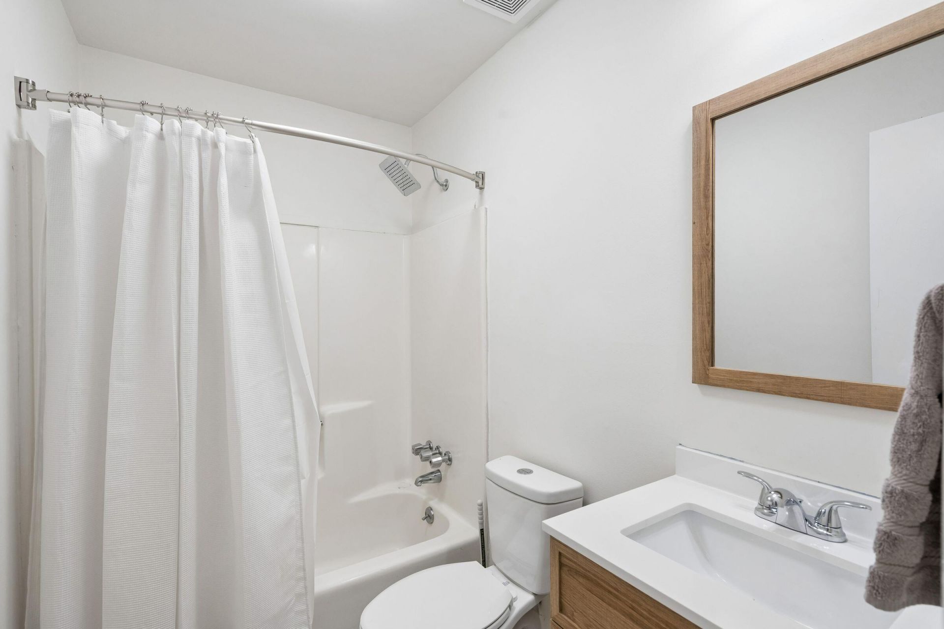 1036 Oakcrest Drive Photo 26