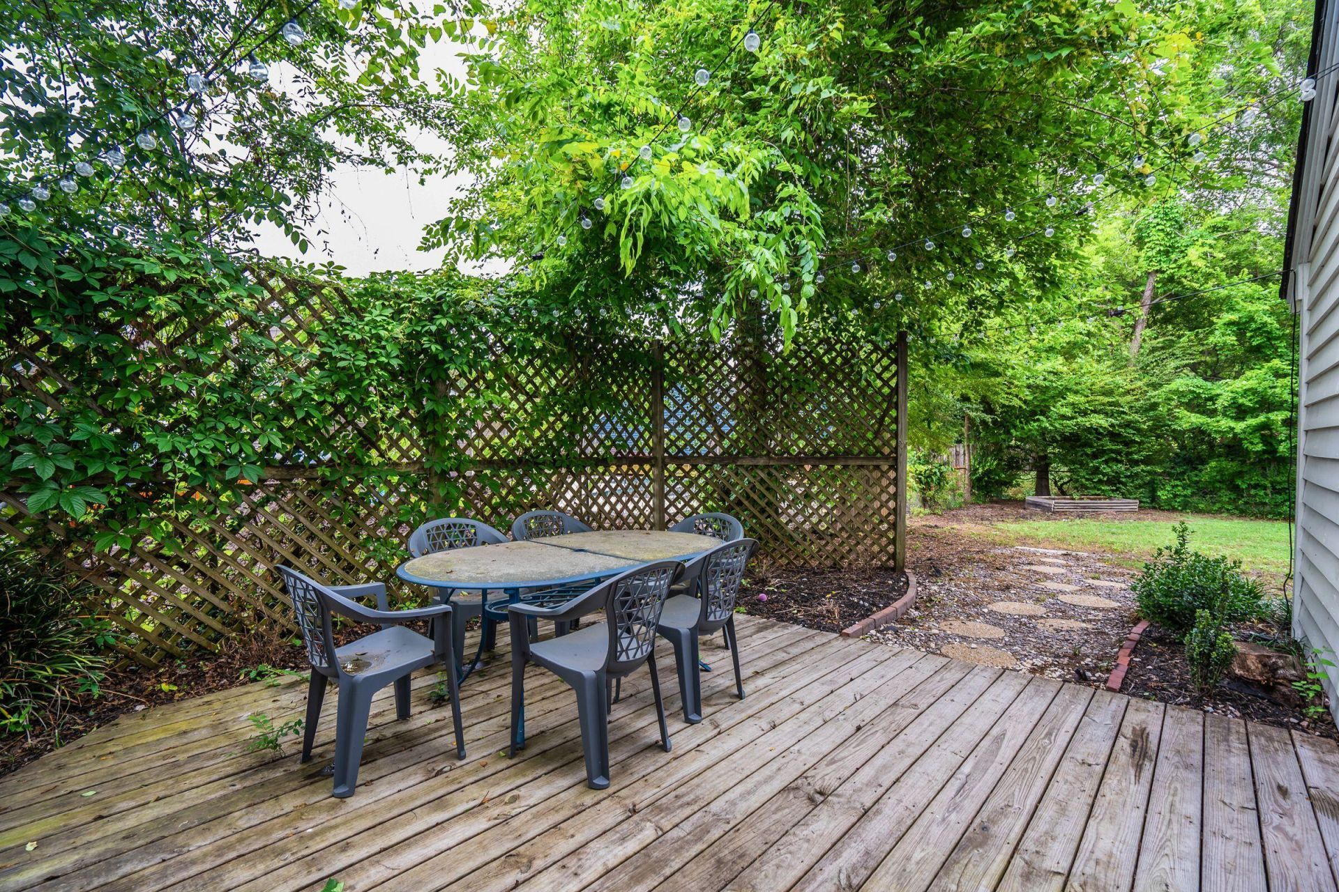1036 Oakcrest Drive Photo 38