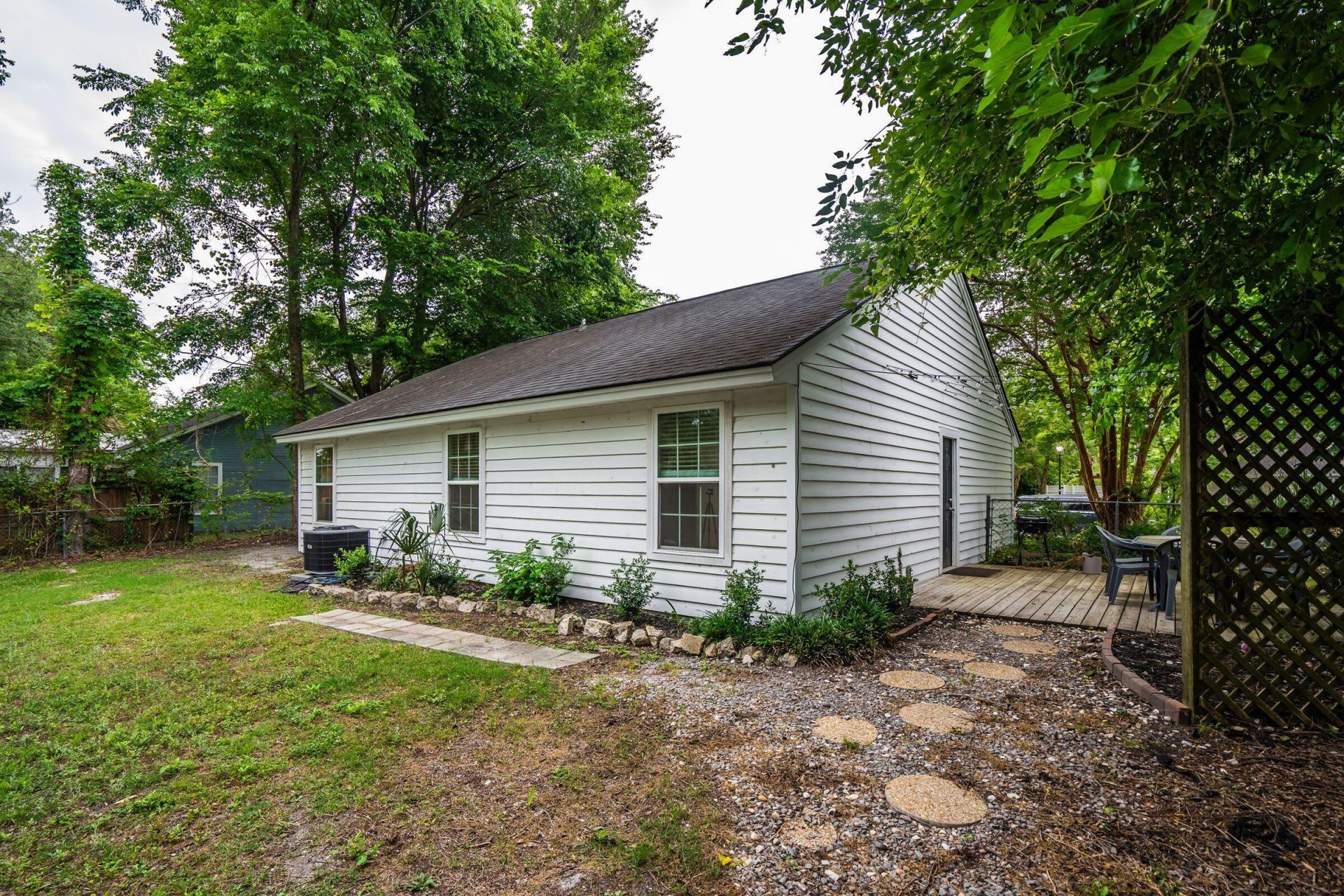 1036 Oakcrest Drive Photo 43