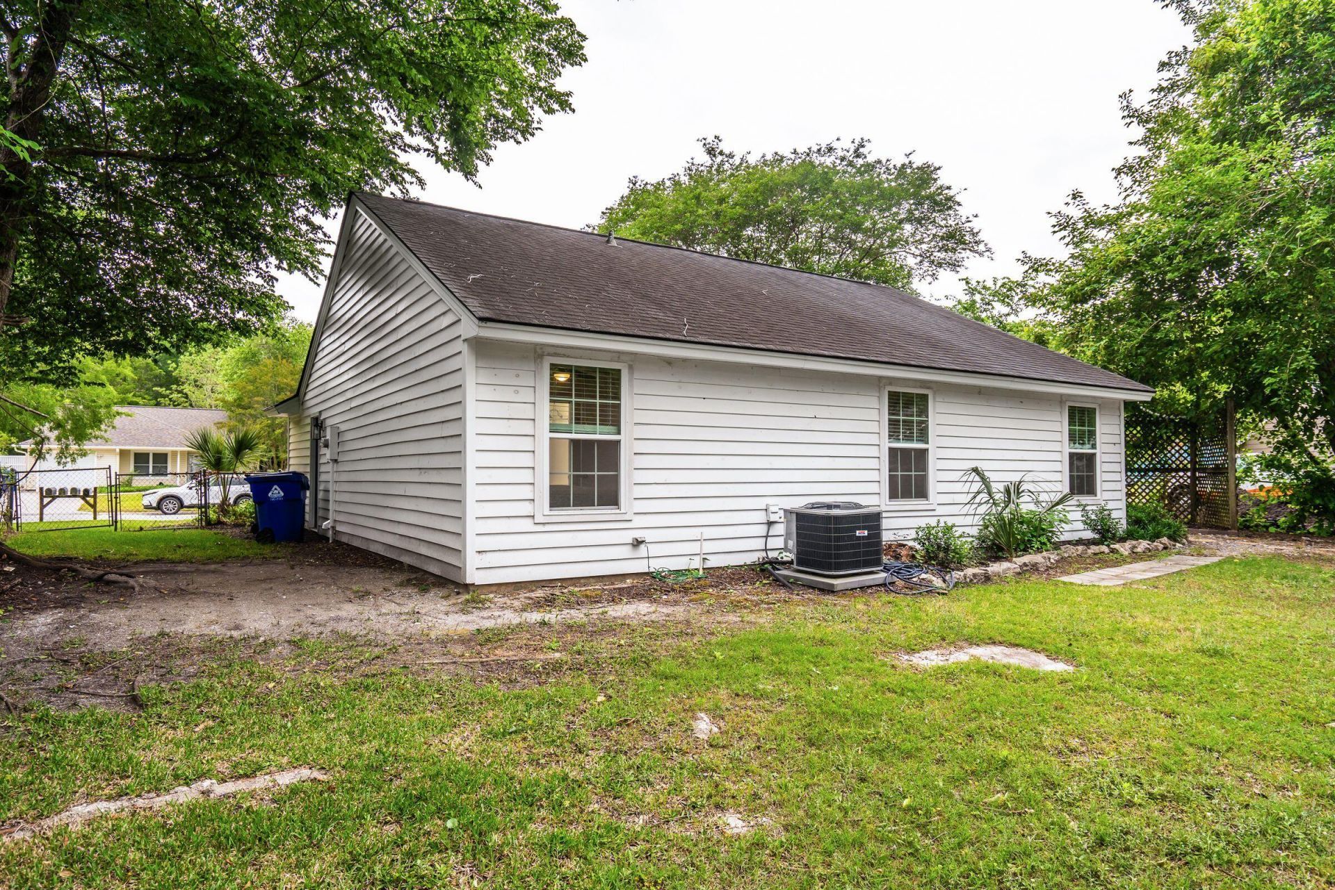 1036 Oakcrest Drive Photo 46