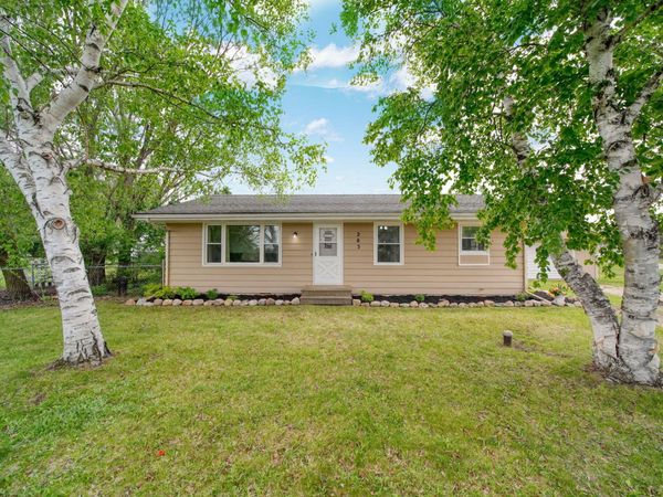 283 Somerset Drive, Cement City, MI 49233