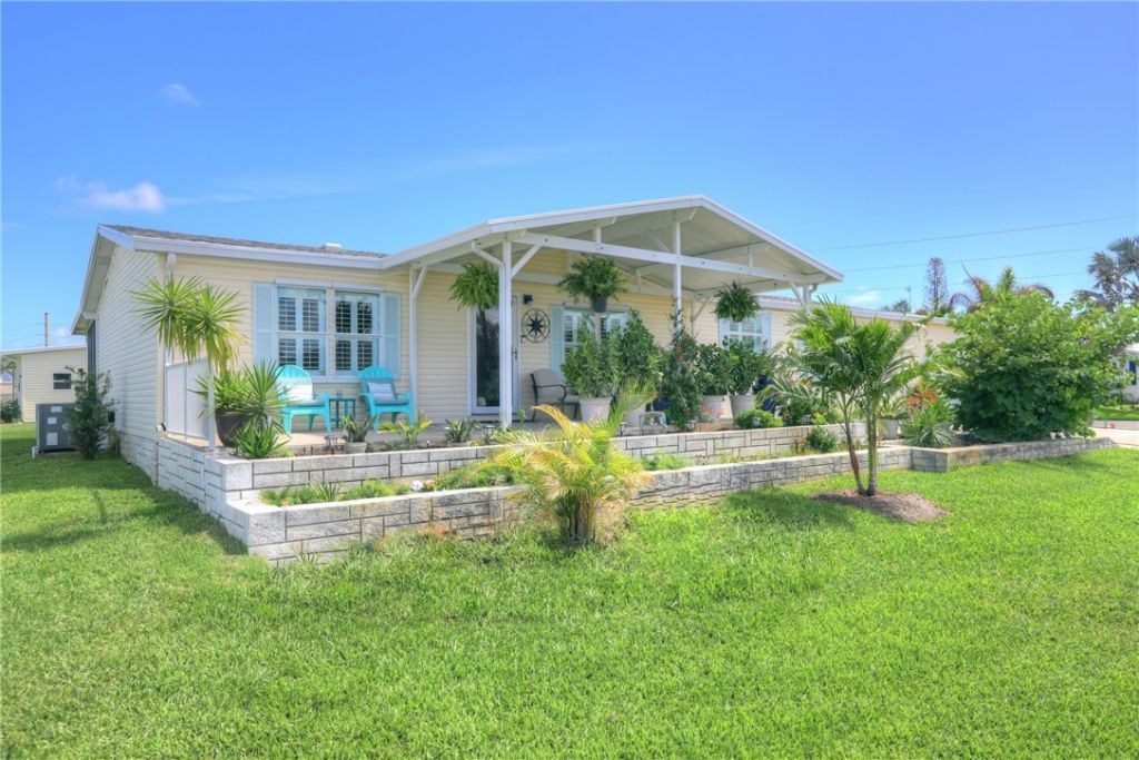 5390 Hammerstone Court, Lot #M7, Micco, FL 32976 Photo