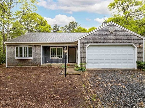 210 Pine Bluff Rd, Brewster, MA 02631