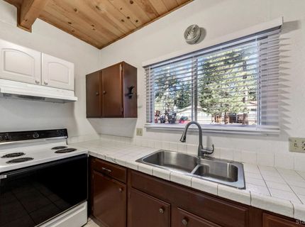 760 Sonoma Avenue, South Lake Tahoe, CA 96150 Photo