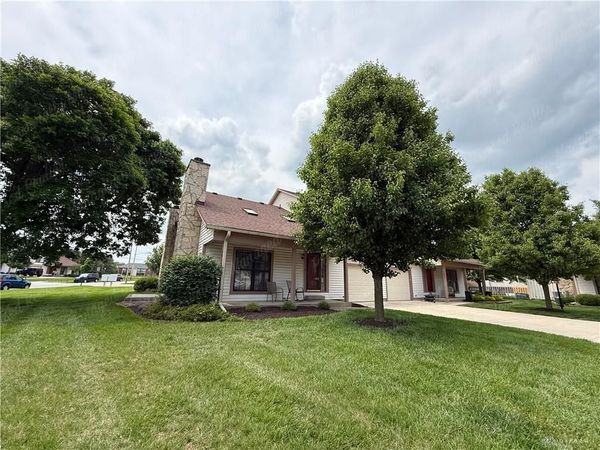 1453 Sanzon Drive, Fairborn, OH 45324