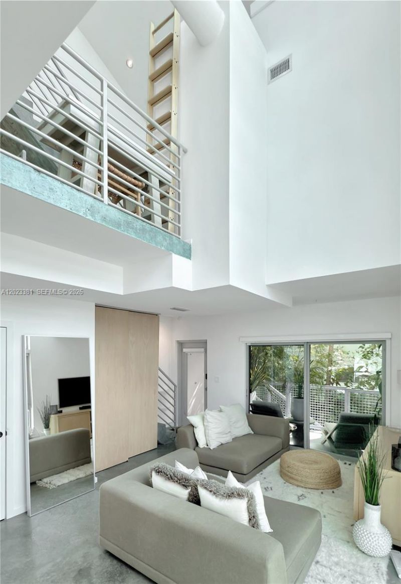 734 Michigan Ave, Unit 7, Miami Beach, FL 33139 Photo