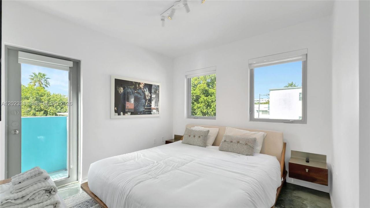 734 Michigan Ave, Unit 7, Miami Beach, FL 33139 Photo