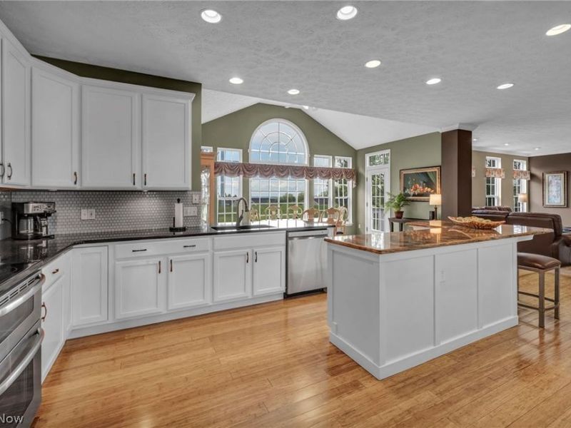 4405 Lexington Ridge Drive , Medina, OH 44256 Photo 8