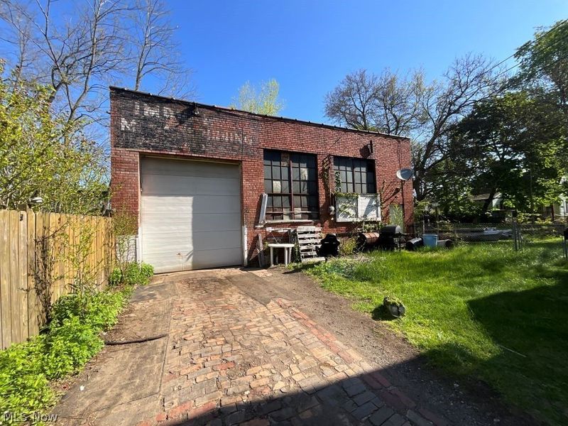 5911 Lexington Avenue, Cleveland, OH 44103 Photo 10