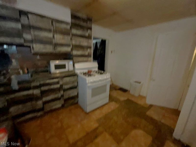 5911 Lexington Avenue, Cleveland, OH 44103 Photo 20