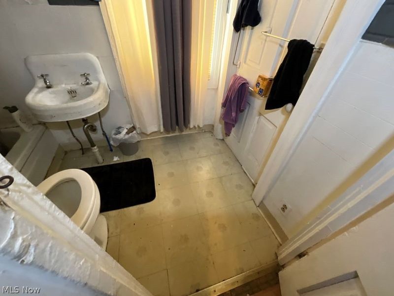 5911 Lexington Avenue, Cleveland, OH 44103 Photo 23