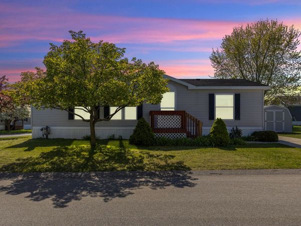 13735 Shamrock Lane, Cedar Springs, MI 49319