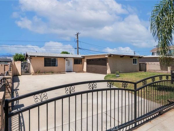233 W Bygrove Street, Covina, CA 91722