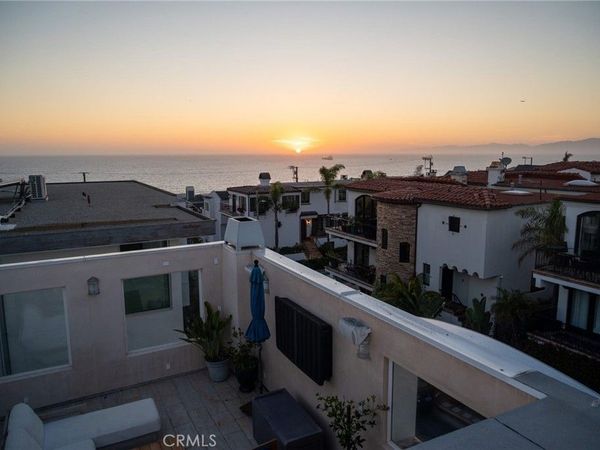 410 31st St, Manhattan Beach, CA 90266