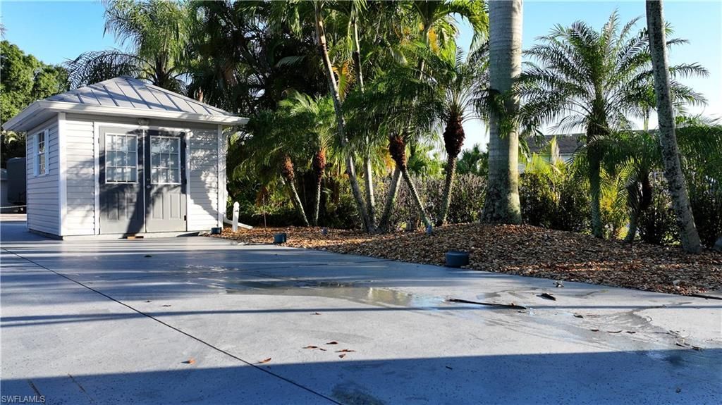 10030 Parkwood Dr , Fort Myers, FL 33905 Photo