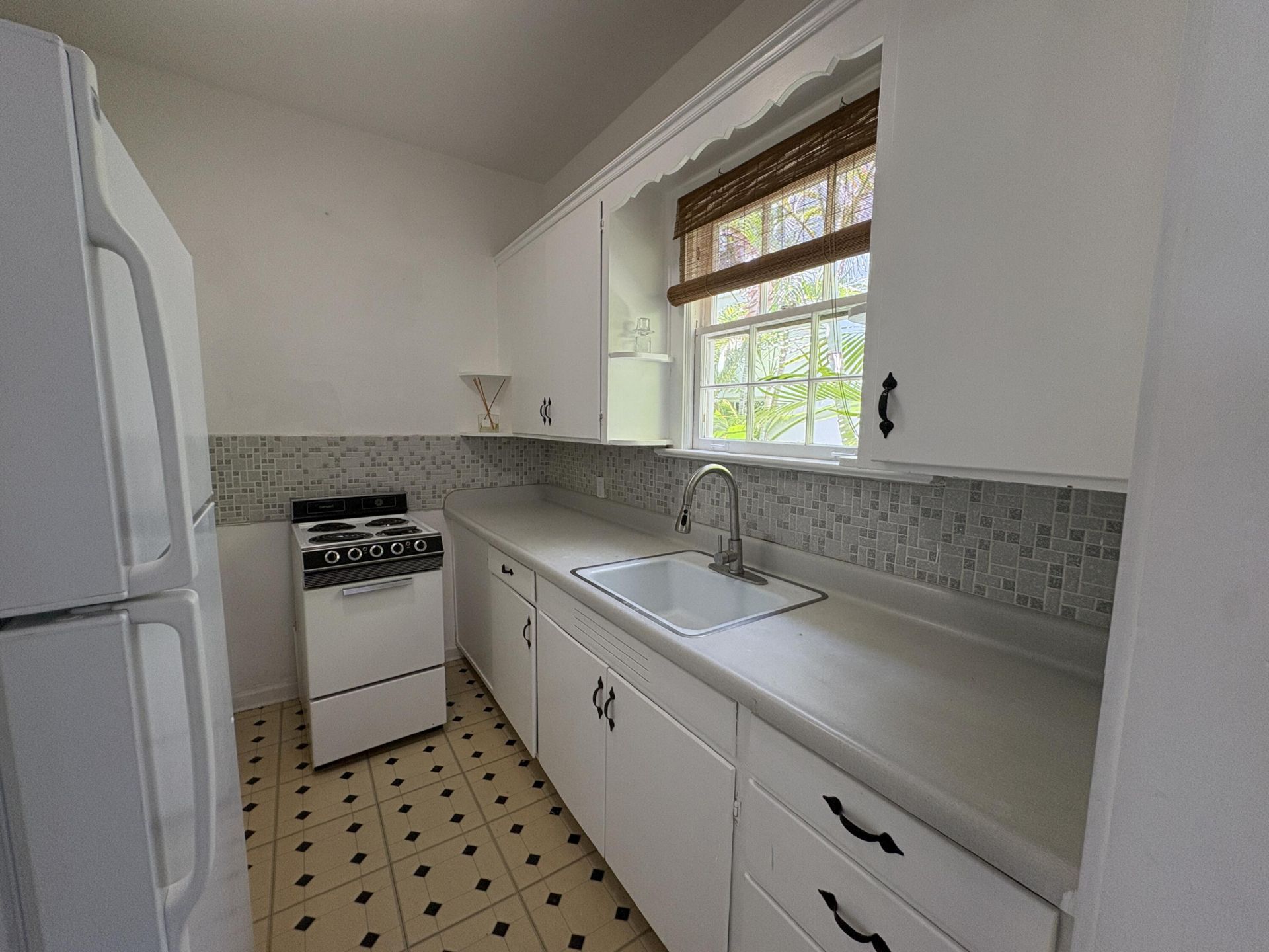 150 Australian Avenue, Unit Cottage, Palm Beach, FL 33480 Photo